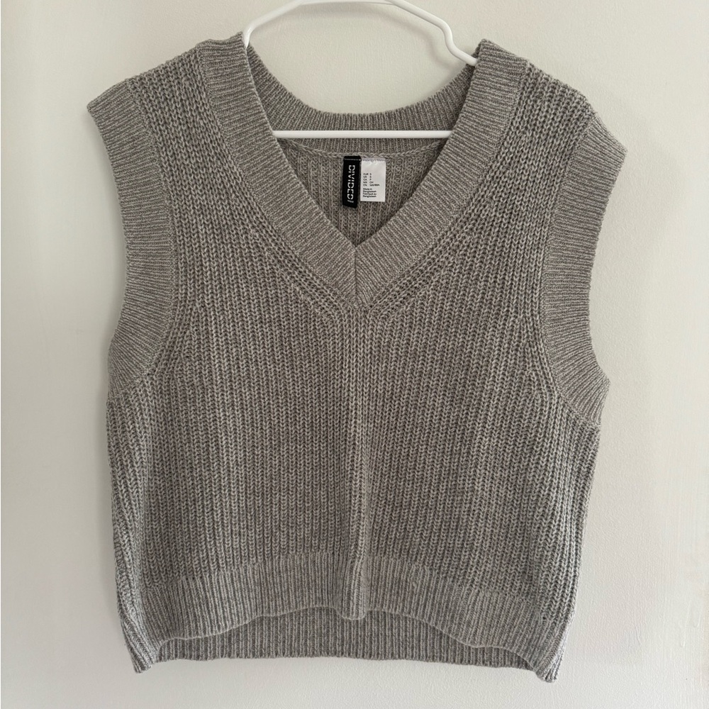Sweater Vest